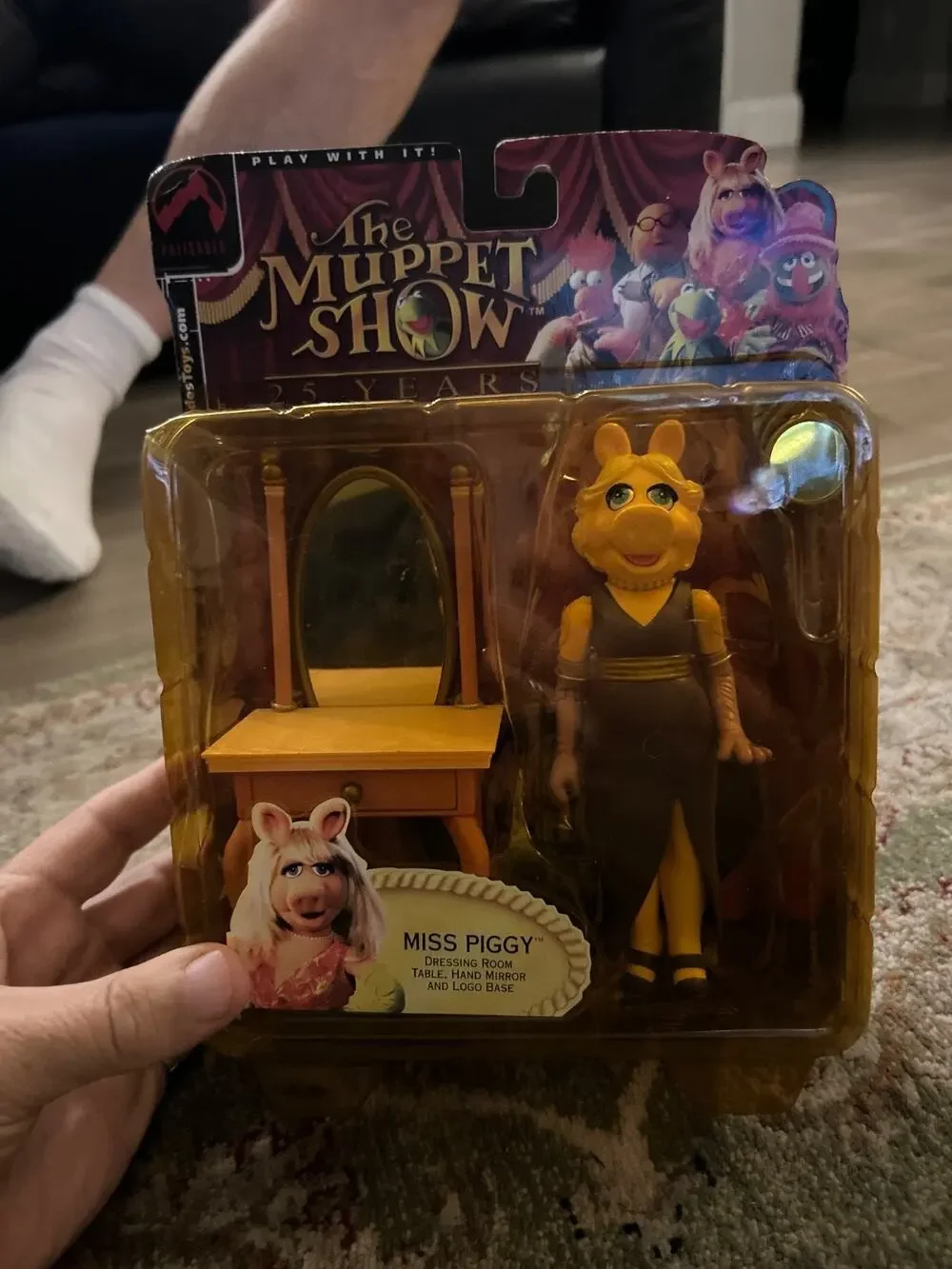 2002 Palisades Toys Miss Piggy with Dressing Room Table, Hand Mirror & Logo Base